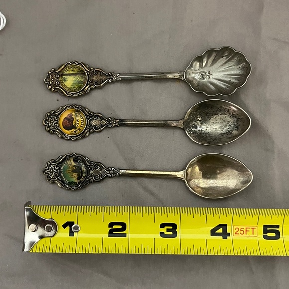 Set of 3 Cameo Silver Plated Souvenir Collector Spoons - Picture 12 of 12